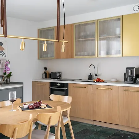 Apartment Nowy Luxury With Jacuzzi & Sky Terrace By Lion